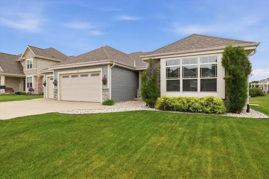 1460 Prairie Creek BOULEVARD, Oconomowoc, WI 53066 - #2