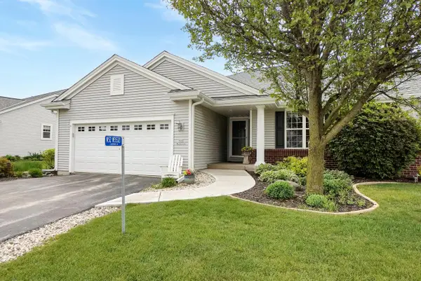 N52W35321 Lighthouse LANE, Oconomowoc, WI 53066