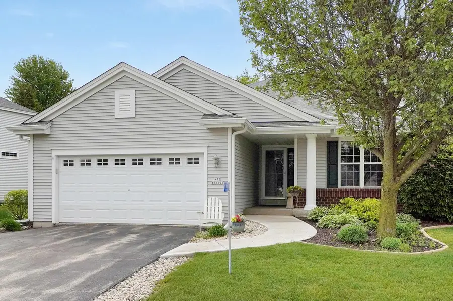 N52W35321 Lighthouse LANE, Oconomowoc, WI 53066 - #2