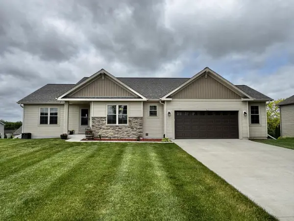 411 Rosewood COURT, Lake Mills, WI 53551