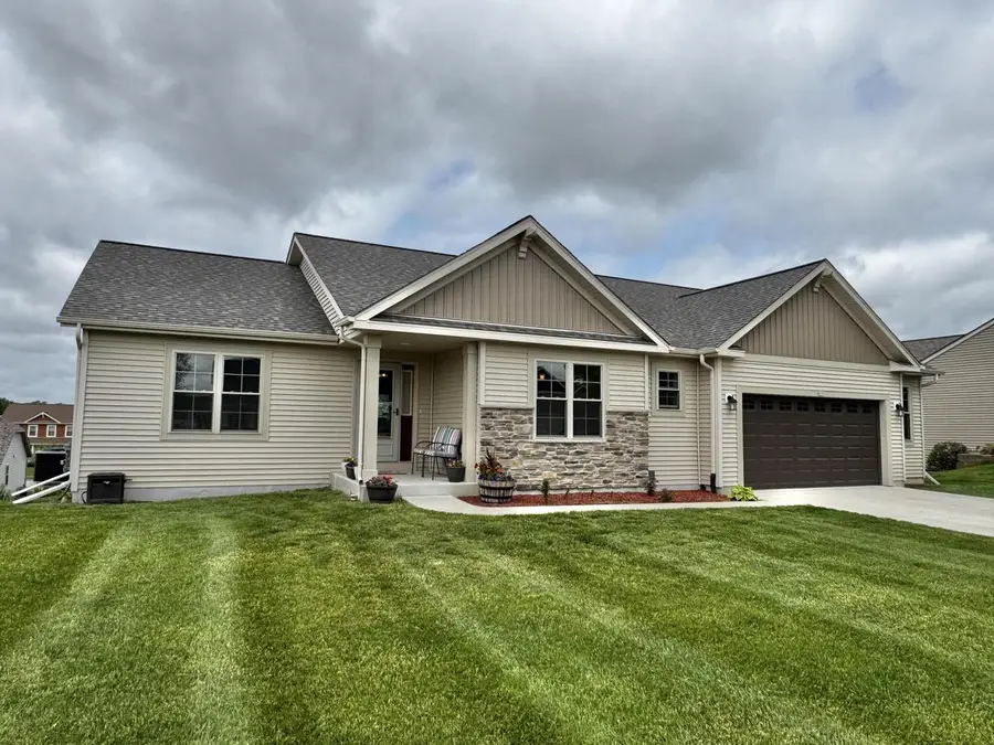 411 Rosewood COURT, Lake Mills, WI 53551 - #2