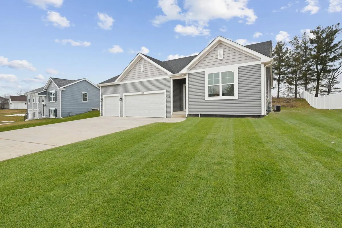 210 Linden LANE, Delavan, WI 53115 - #1