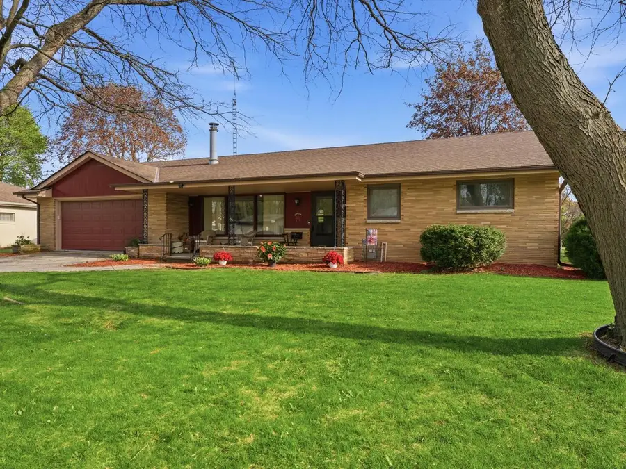 2211 Markham STREET, Manitowoc, WI 54220 - #2