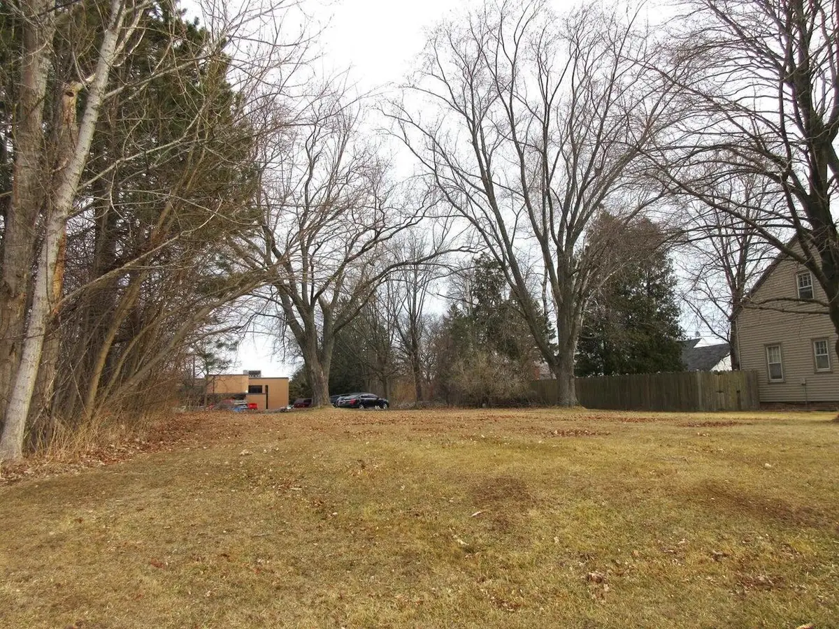 2918 SUPERIOR AVENUE, Sheboygan, WI 53081 - #1