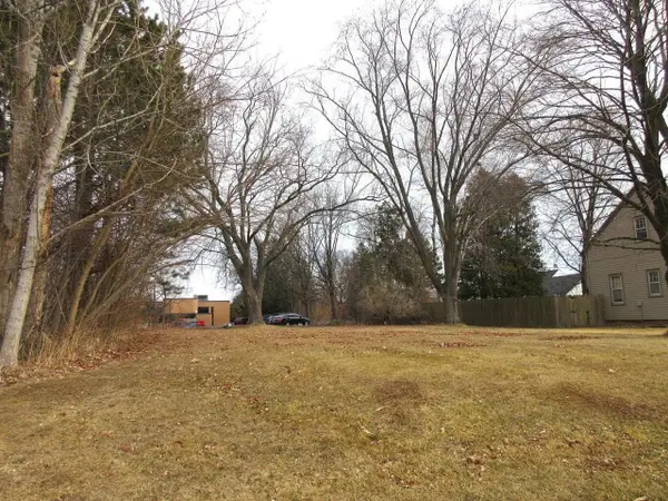 2918 SUPERIOR AVENUE, Sheboygan, WI 53081