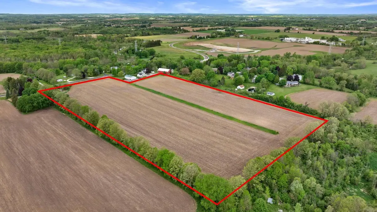 Lt1 COUNTRY AIRE DRIVE, Jackson, WI 53037 - #1
