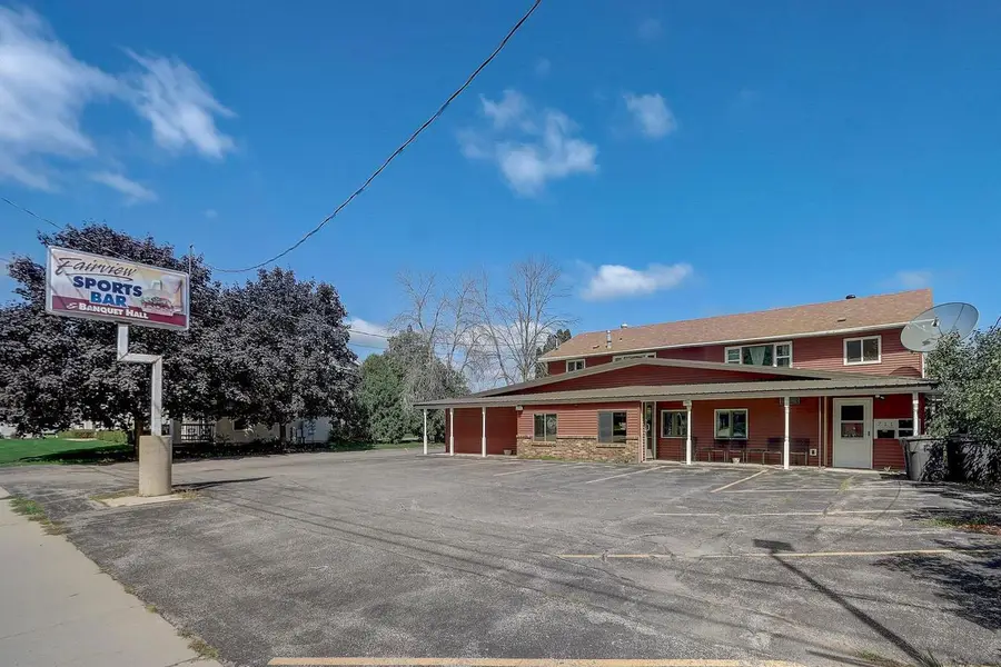 1202 W Oakwood ROAD, Oak Creek, WI 53154 - #3