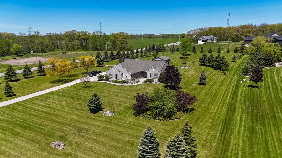 S102W21550 Kelsey DRIVE, Muskego, WI 53150 - #3