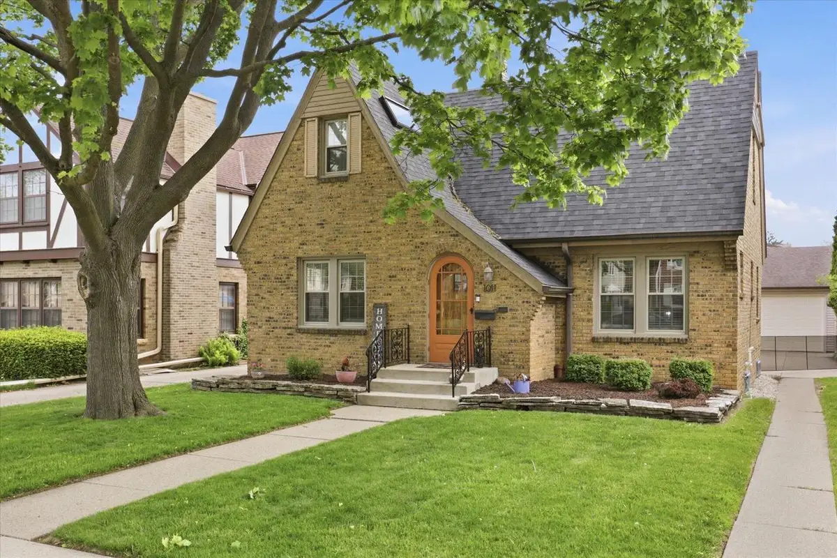 1011 Russet STREET, Racine, WI 53405 - #1
