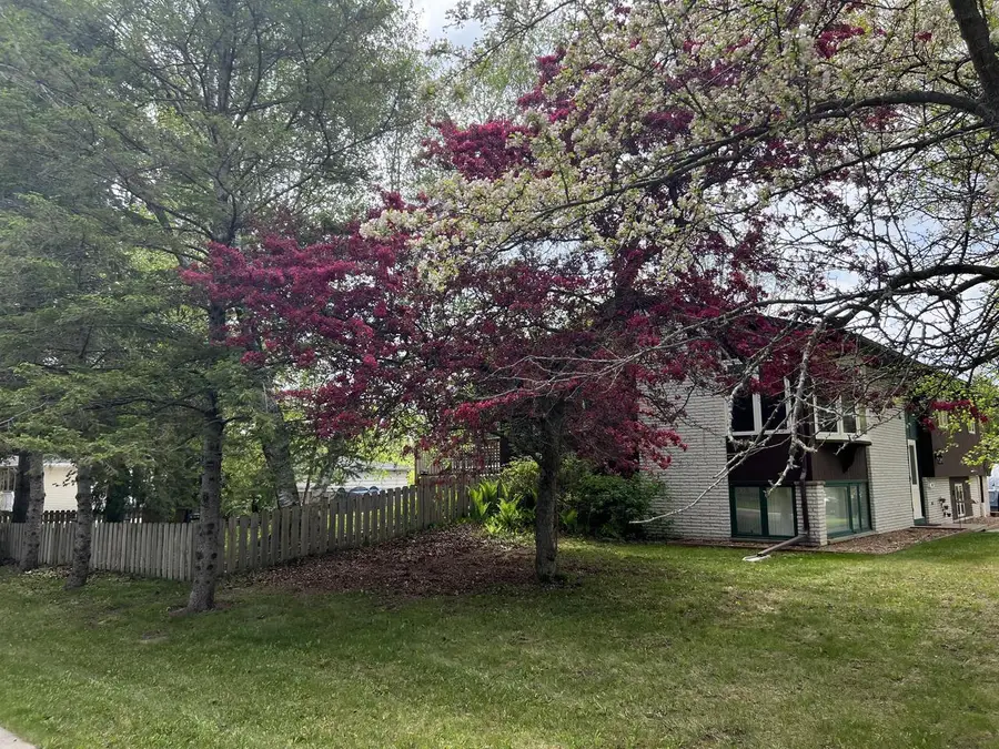851 Linden STREET, Cleveland, WI 53015 - #2
