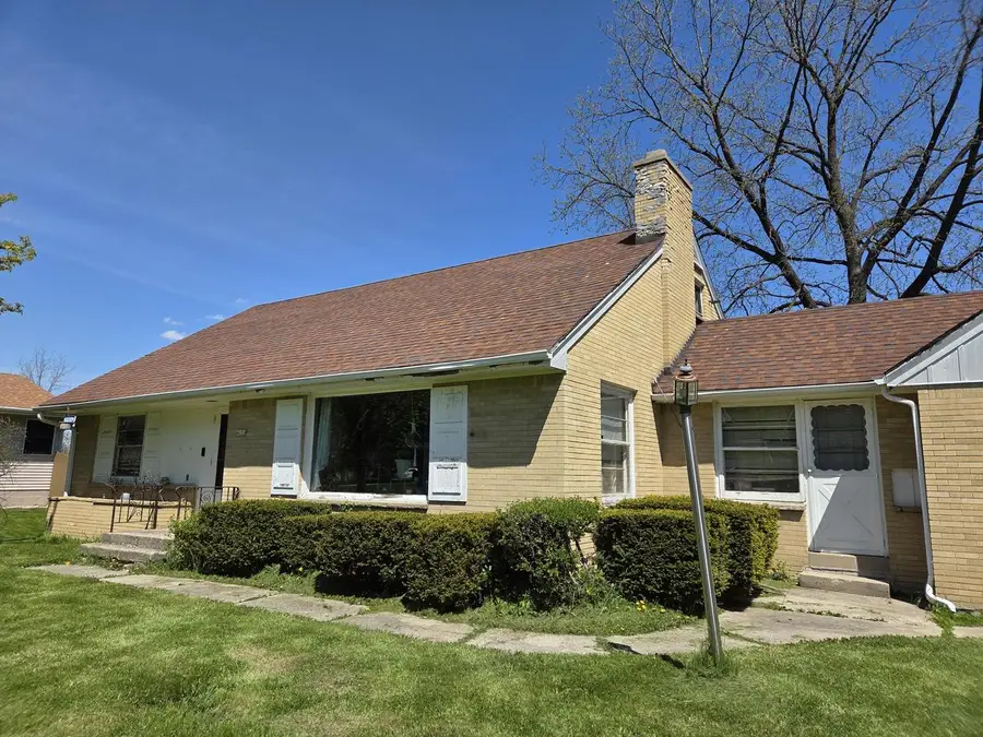 4120 S 124th STREET, Greenfield, WI 53228 - #3