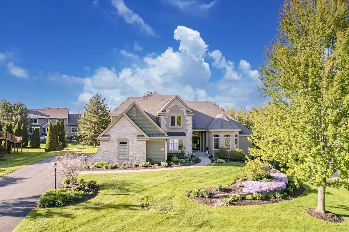 N52W16816 Oak Ridge TRAIL, Menomonee Falls, WI 53051 - #1