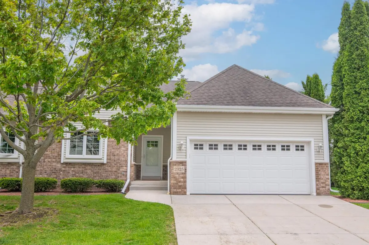 2325 Caribou LANE, Grafton, WI 53024 - #1