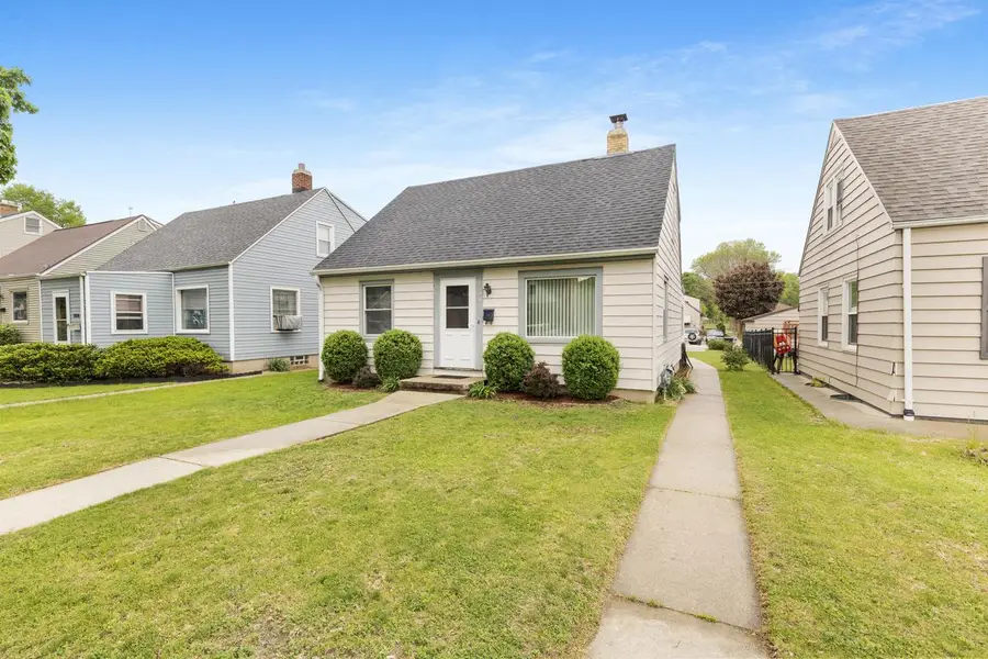 3834 S 14th STREET, Milwaukee, WI 53221 - #2