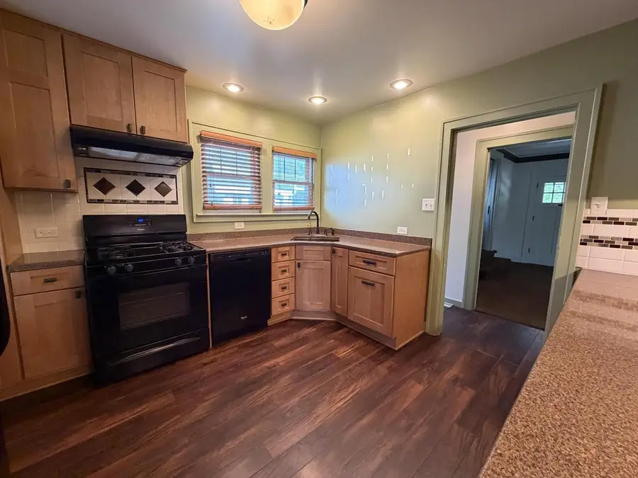 1126 Oakland AVENUE, Sheboygan, WI 53081 - #3