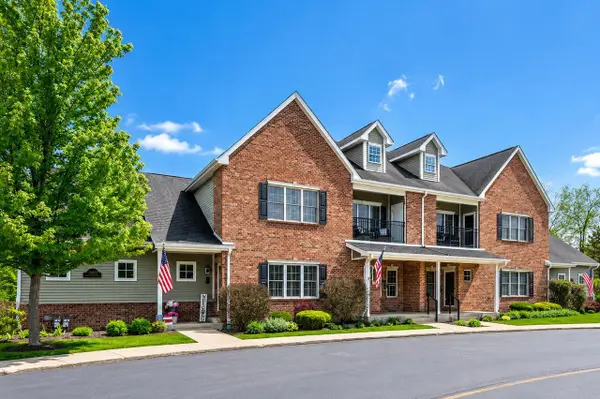 19533 Jamestown PLACE #201, Bristol, WI 53104