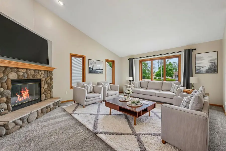2423 Judith LANE, Waukesha, WI 53188 - #3