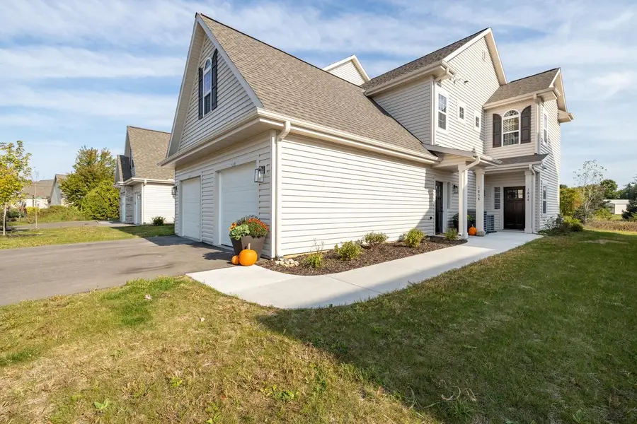 1881 Woodland WAY #420-1, Slinger, WI 53086 - #3