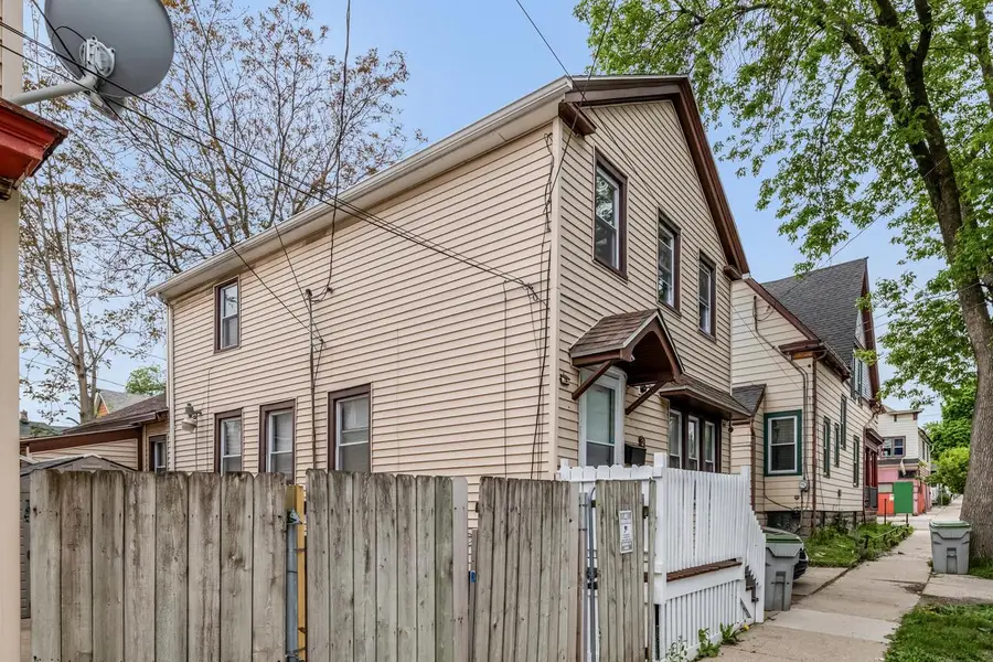 229 W Orchard STREET, Milwaukee, WI 53204 - #3