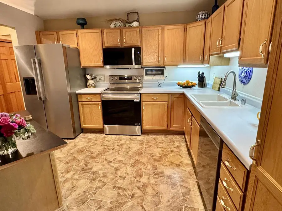 18125 W Wisconsin AVENUE #201, Brookfield, WI 53045 - #3