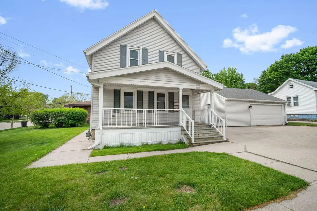 9313 W Hayes AVENUE, West Allis, WI 53227 - #1