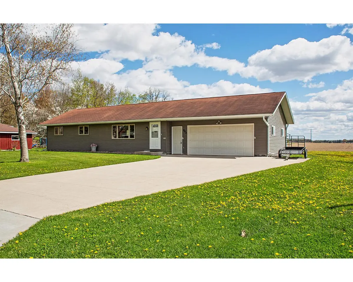 203 W Linden STREET, Abbotsford, WI 54405 - #1