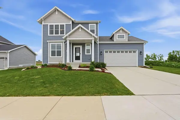 809 S Musket Ridge DRIVE, Sun Prairie, WI 53590