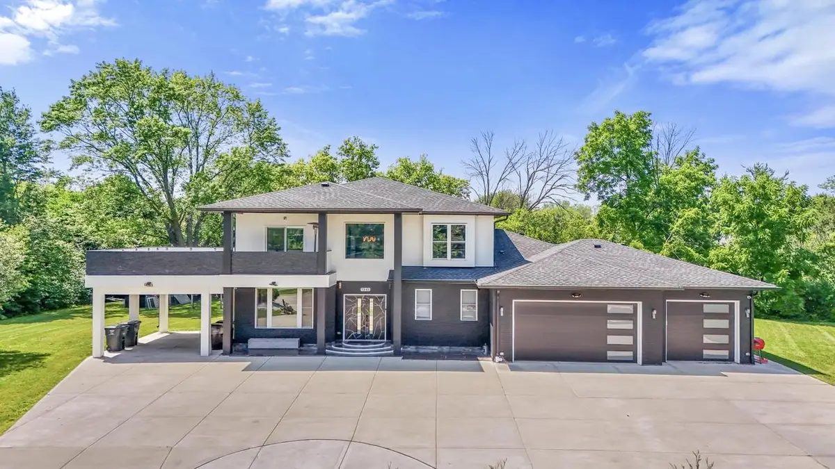 7341 S 76th STREET, Franklin, WI 53132 - #1