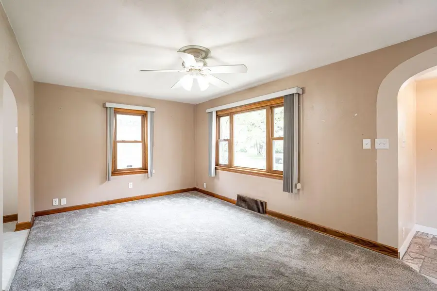 3535 S Pine AVENUE, Milwaukee, WI 53207 - #3