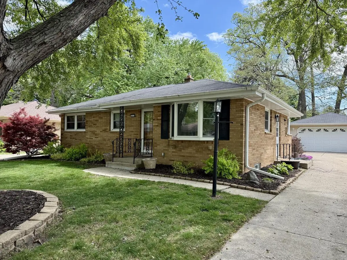 2970 S 104th STREET, West Allis, WI 53227 - #1
