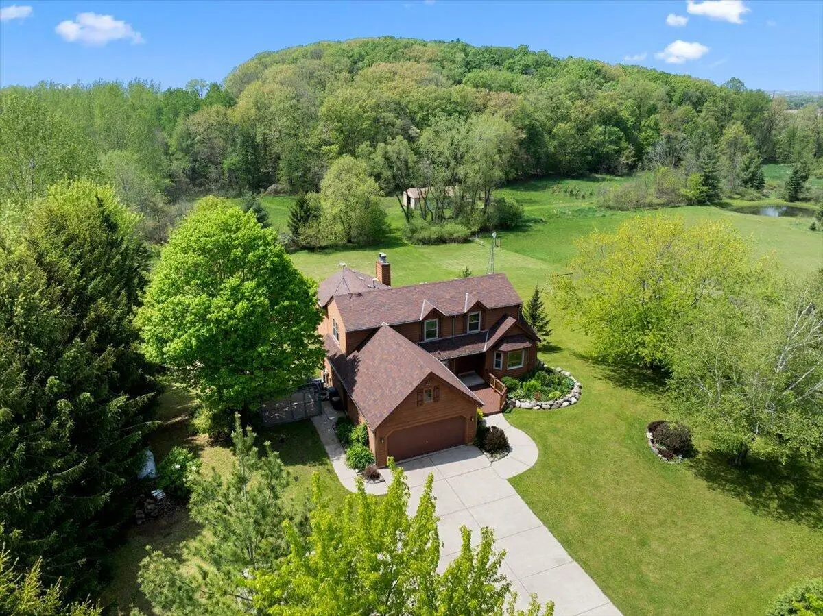N1050 Pleasant Hill DRIVE, Campbellsport, WI 53010 - #1