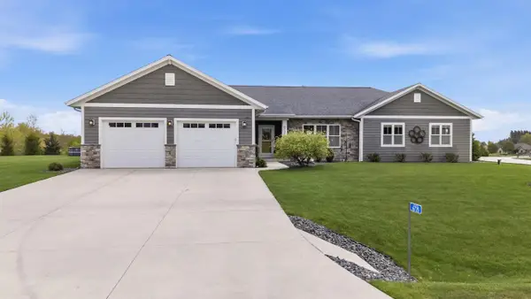 6735 Lone Oak DRIVE, Sheboygan, WI 53081