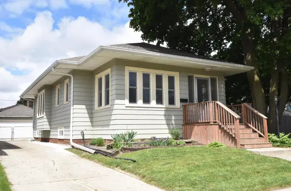 1224 West Lawn AVENUE, Racine, WI 53405