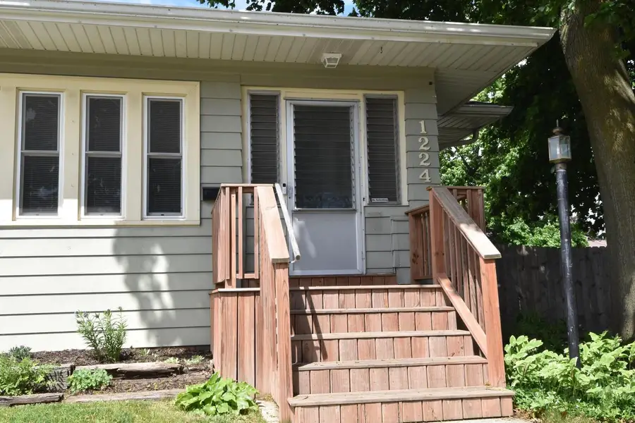 1224 West Lawn AVENUE, Racine, WI 53405 - #2
