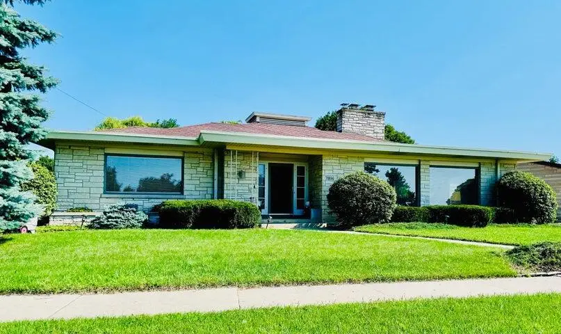 7814 2nd AVENUE, Kenosha, WI 53143 - #1