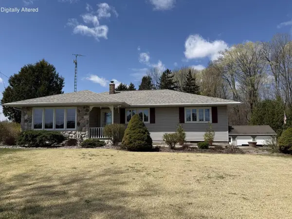 7308 County Highway R, Two Rivers, WI 54241