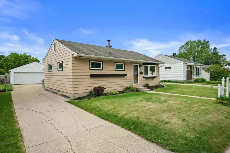 6517 W Lakefield DRIVE, Milwaukee, WI 53219 - #2