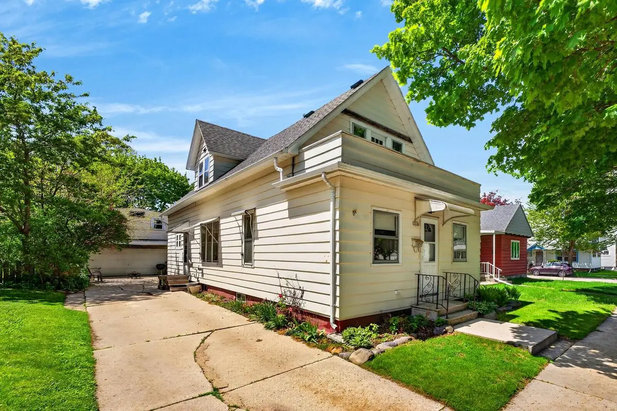 2226 N 11th STREET, Sheboygan, WI 53083 - #1