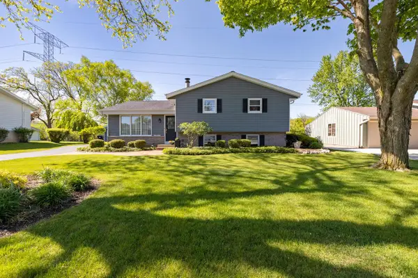 N67W23865 Linda DRIVE, Sussex, WI 53089