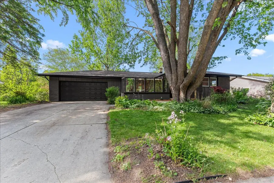 234 Green Valley PLACE, West Bend, WI 53095 - #3