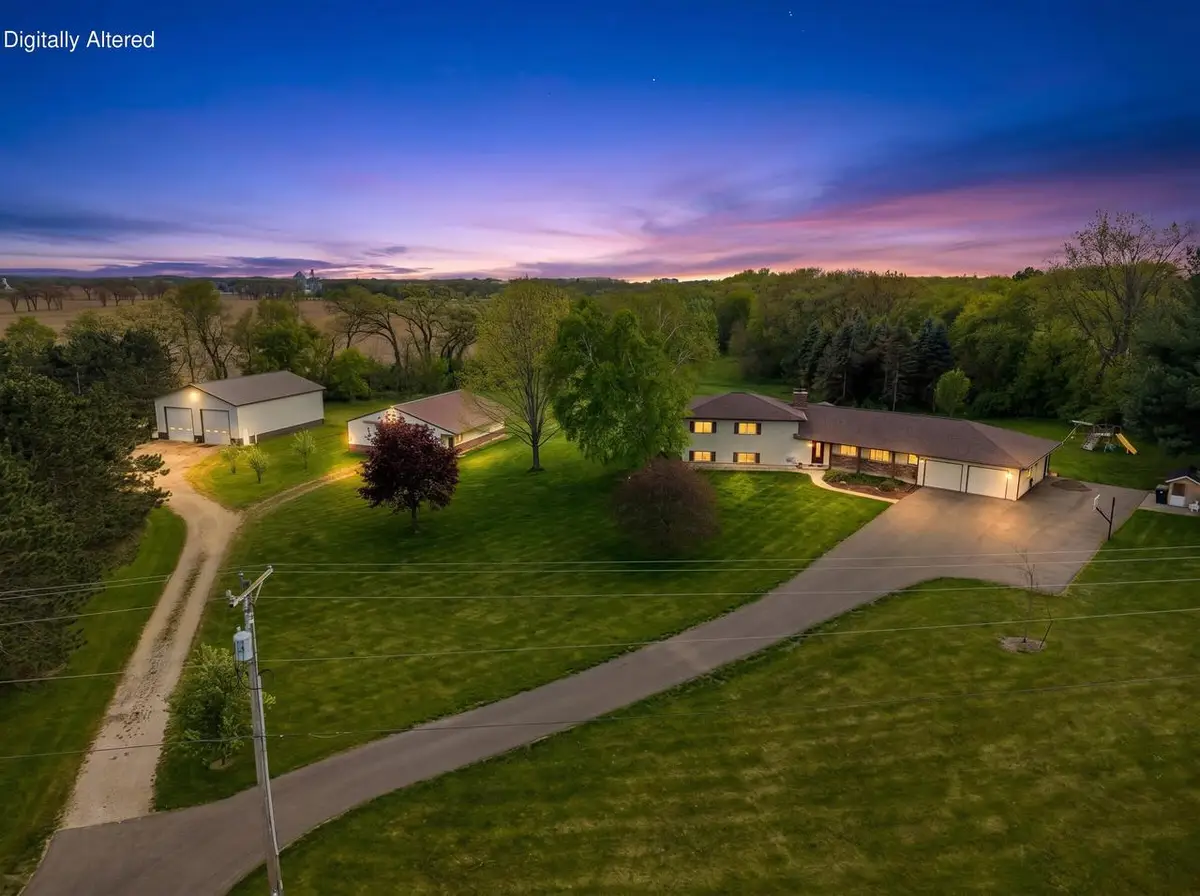 4613 W Rutland ROAD, Brooklyn, WI 53521 - #1