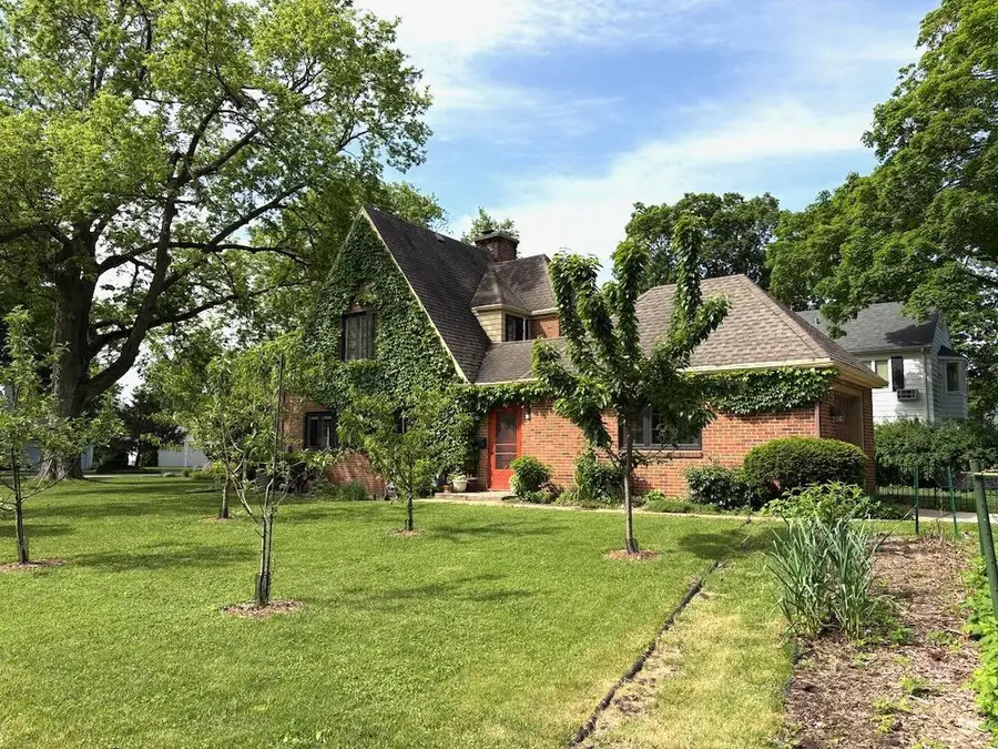1881 Sherwood DRIVE SW, Beloit, WI 53511 - #3