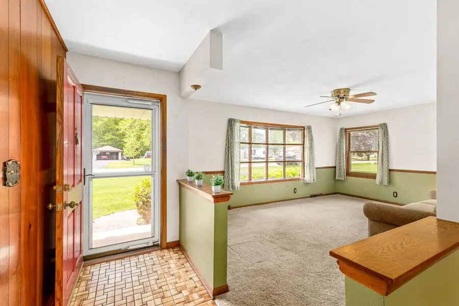 S76W14888 Velva DRIVE, Muskego, WI 53150 - #2