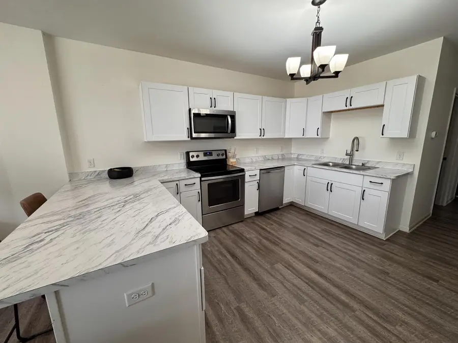 817 Chicago AVENUE #133 Lasalle St, Waukesha, WI 53188 - #3