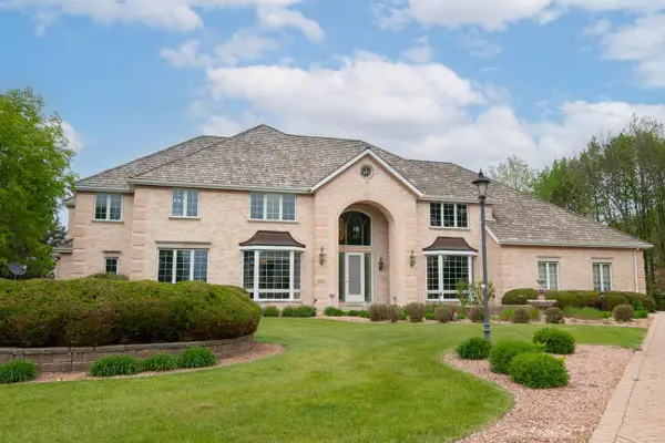 19250 Hayden COURT, Brookfield, WI 53045