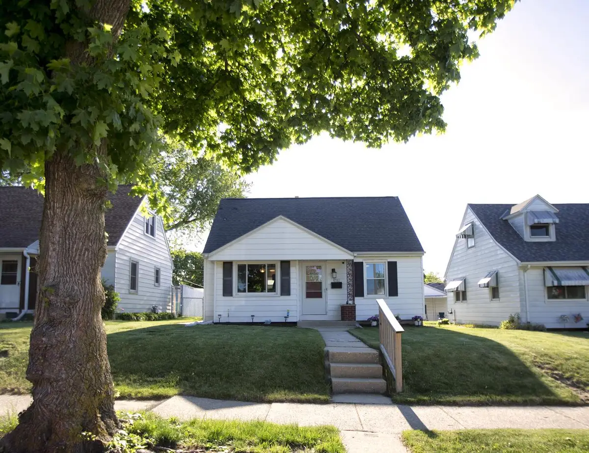 2561 S 70th STREET, Milwaukee, WI 53219 - #1