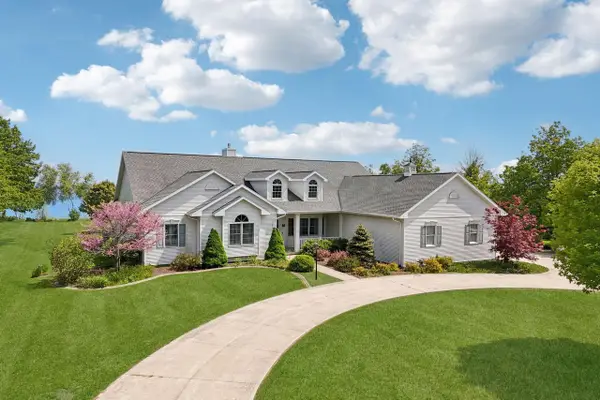 4635 S 10th STREET, Manitowoc, WI 54220
