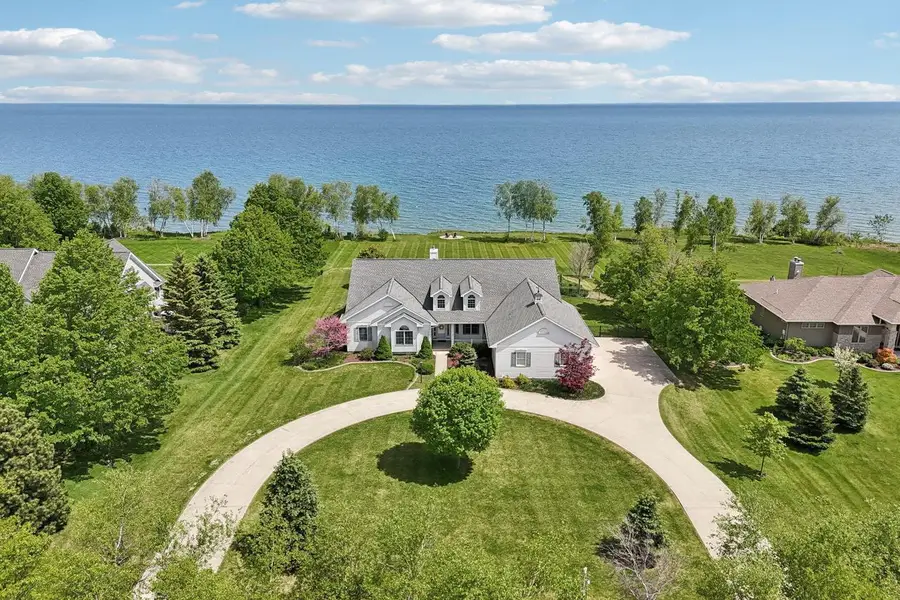4635 S 10th STREET, Manitowoc, WI 54220 - #3