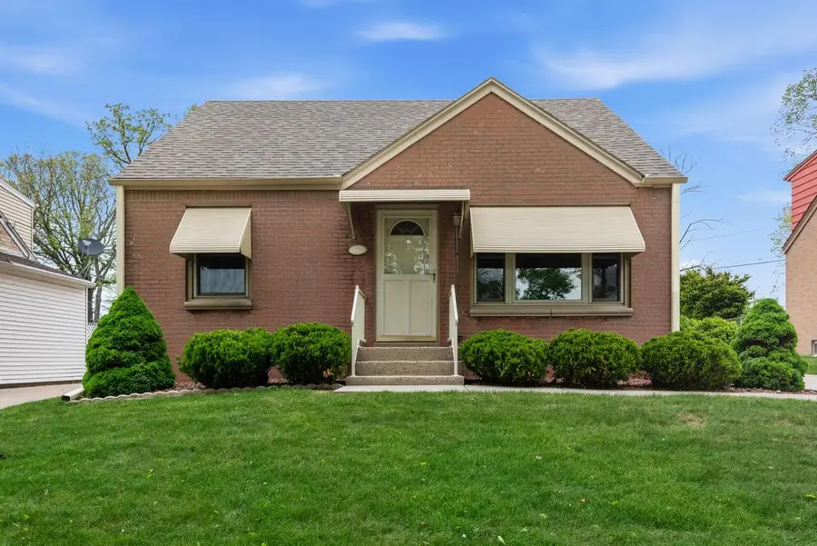 162 W Allerton AVENUE W, Milwaukee, WI 53207 - #2