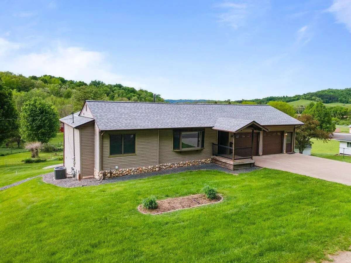 N3365 Miller ROAD, La Crosse, WI 54601 - #1